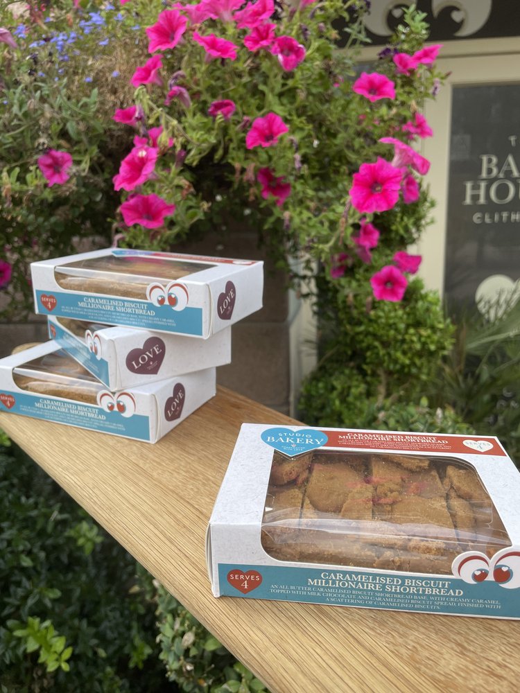 Caramelised Biscuit Millionaire Shortbread