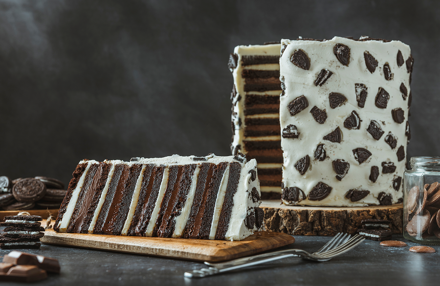 Cookies and Cream Matilda Cake