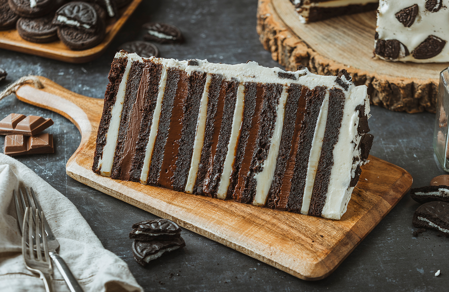 Cookies and Cream Matilda Cake